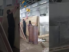 기계는 포장되어 고객의 공장으로 배송 할 준비가되었습니다.