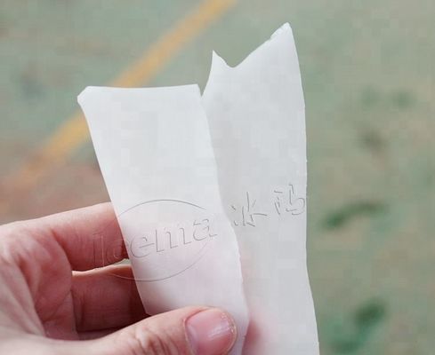 3 월 무역 박람회에서 해산물 어업을위한 6500 KG 전압 380V / 3P / 50HZ 얼음 플레이크 기계
